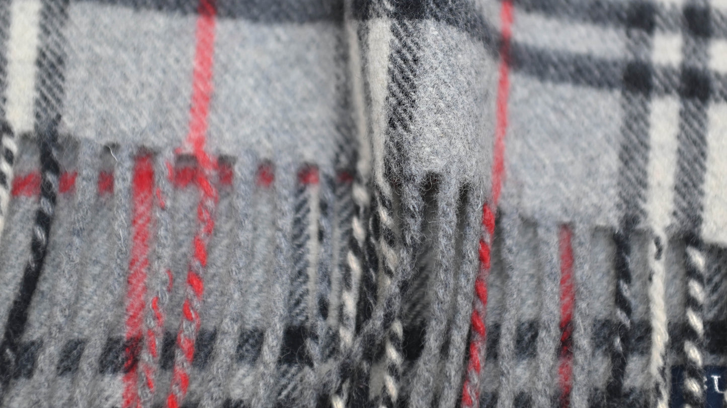 Luxury Vintage Burberry Scarf – Nova Check, Grey